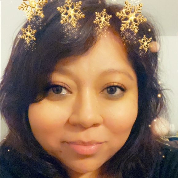 Meet your Posher, Marcella - Picture 1 of 2